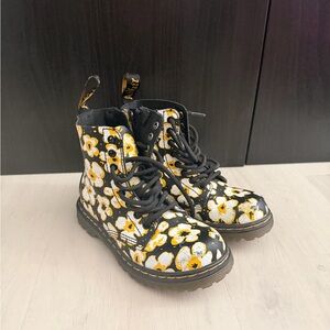 Girls Doc Marten Boots. size 11